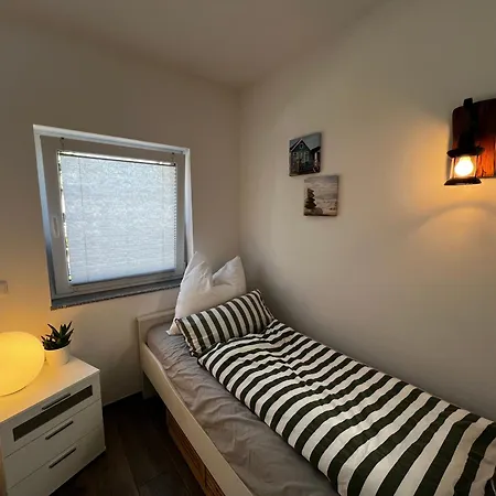 Haus Am Mit Badestelle *
